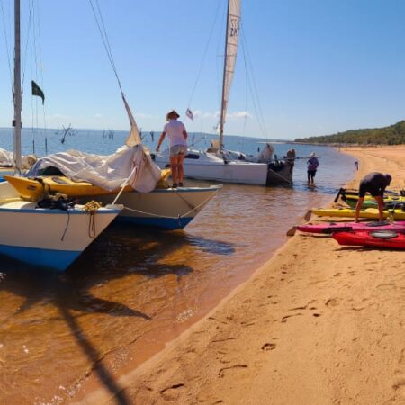 Sailing-HALL-Beach