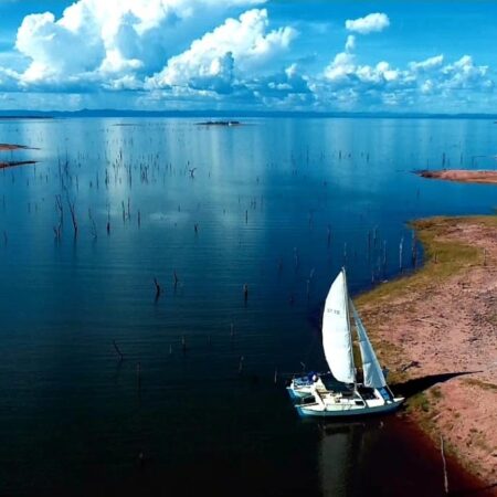 Sailing-HALL-Wilderness